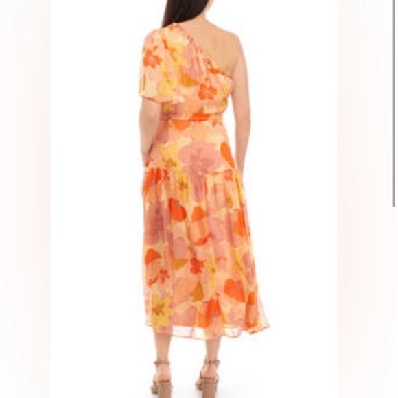 TAYLOR Floral Asymmetrical Neckline One Short Sleeve Ruffle
Trim midi dress - Picture 5 of 12